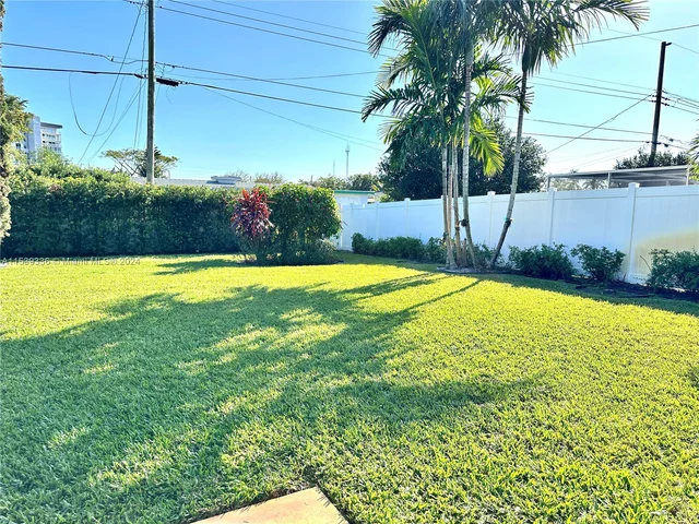 3908 Jefferson St, Hollywood FL 33021