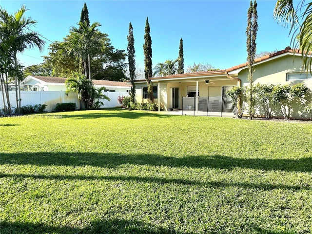 3908 Jefferson St, Hollywood FL 33021