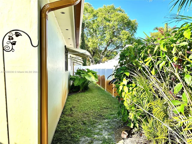 3908 Jefferson St, Hollywood FL 33021