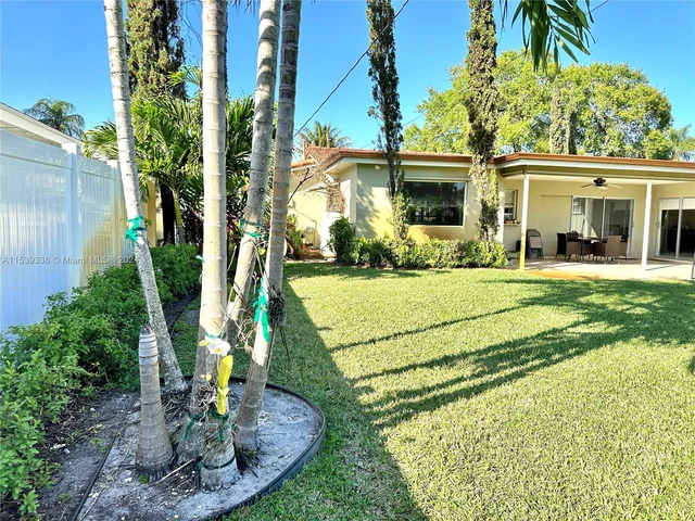 3908 Jefferson St, Hollywood FL 33021