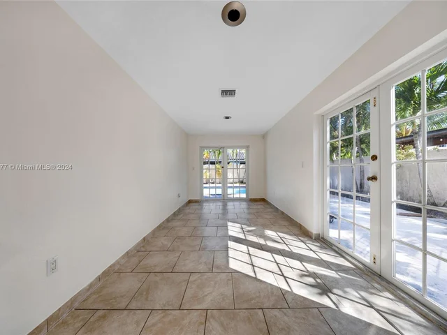 15235 SW 99th Ct, Miami FL 33157