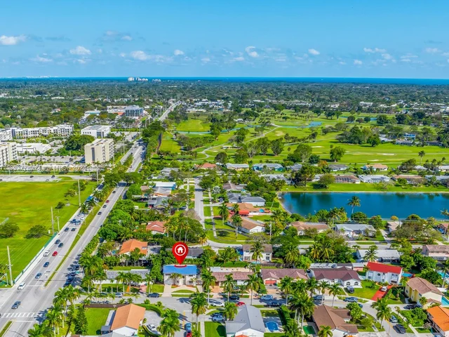 15235 SW 99th Ct, Miami FL 33157