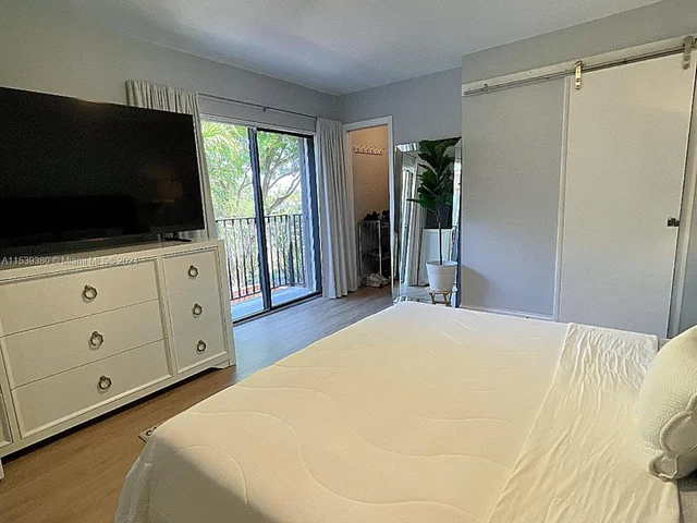 2921 N Waterford Dr N # 1, Deerfield Beach FL 33442