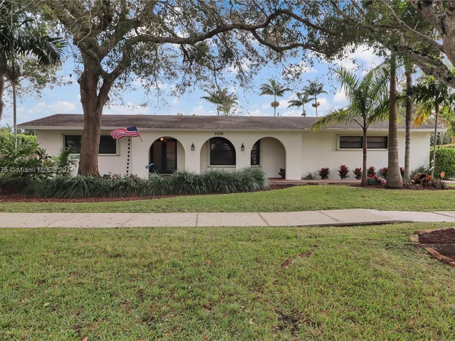 9740 SW 120th St, Miami FL 33176