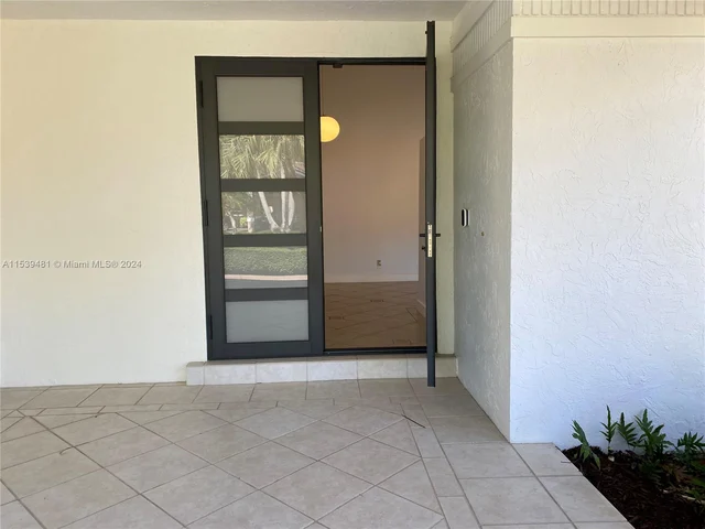 7438 SW 168th Ter, Palmetto Bay FL 33157