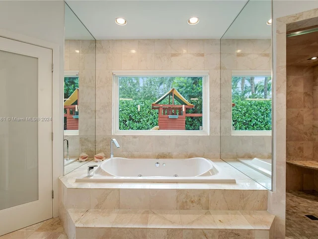 7438 SW 168th Ter, Palmetto Bay FL 33157