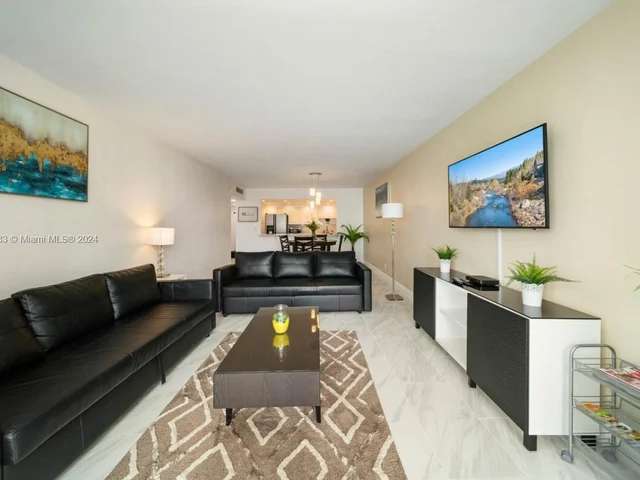 19370 Collins Ave # 825, Sunny Isles Beach FL 33160