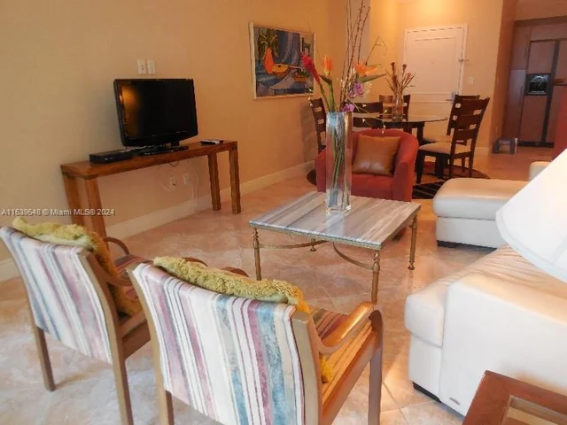 325 S Biscayne Blvd # 1214, Miami FL 33131