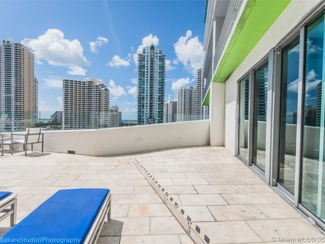 325 S Biscayne Blvd # 1214, Miami FL 33131