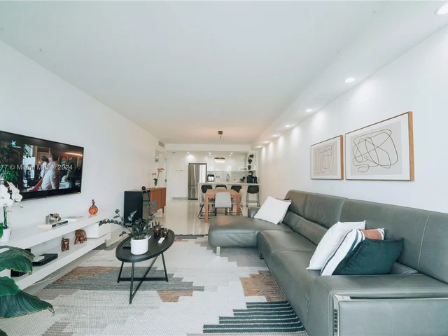 19380 Collins Ave # 1003, Sunny Isles Beach FL 33160