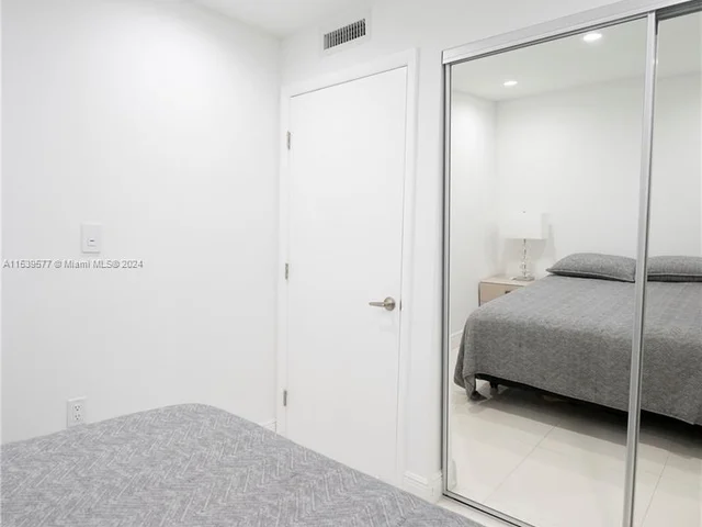 19380 Collins Ave # 1003, Sunny Isles Beach FL 33160