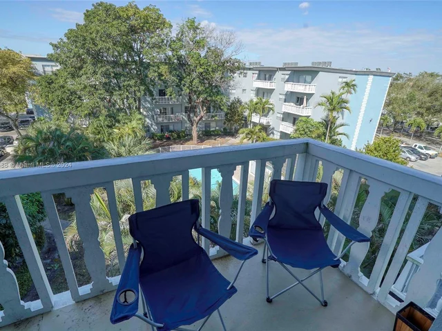 3501 Jackson St # 407, Hollywood FL 33021