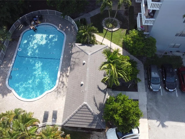 3501 Jackson St # 407, Hollywood FL 33021