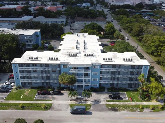 3501 Jackson St # 407, Hollywood FL 33021