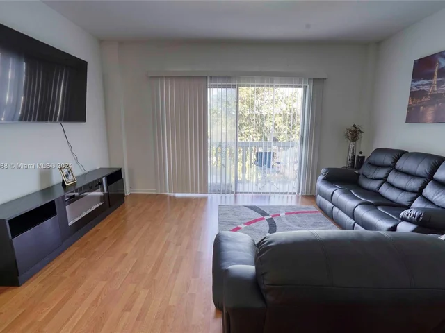 3501 Jackson St # 407, Hollywood FL 33021