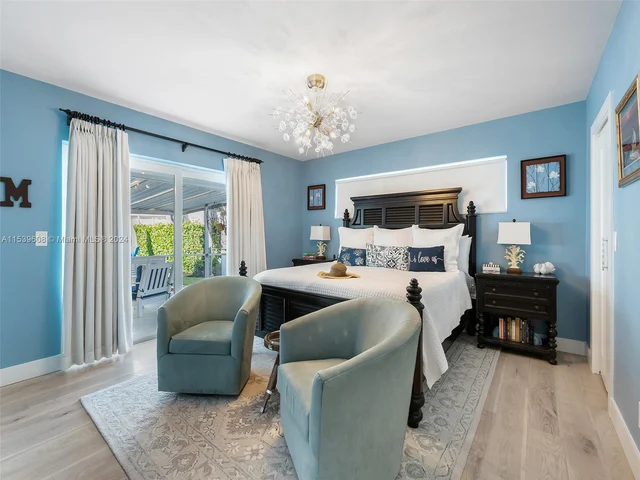 436 Tamarind Dr, Hallandale Beach FL 33009