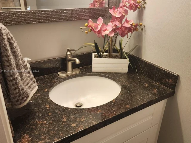 6350 W Longboat Ln W # 103, Boca Raton FL 33433