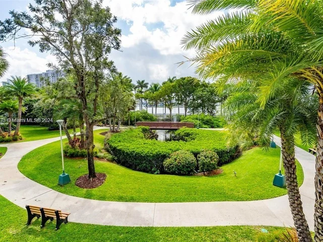 2801 NE 183rd St # 1108W, Aventura FL 33160