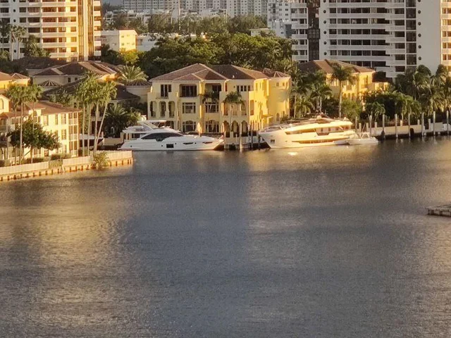 2801 NE 183rd St # 1108W, Aventura FL 33160