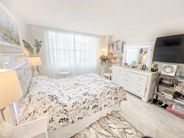 2801 NE 183rd St # 1108W, Aventura FL 33160