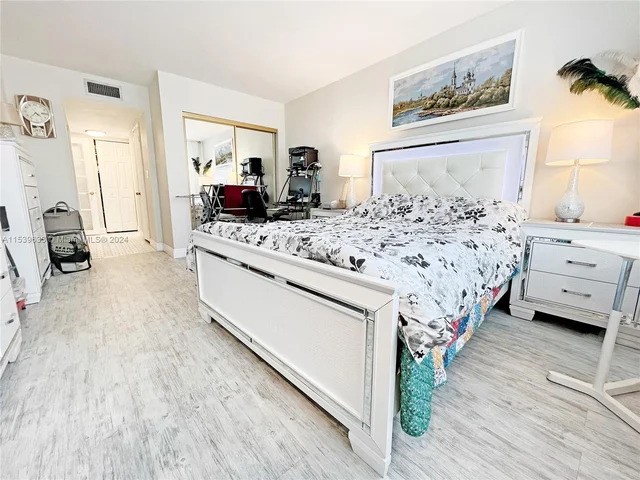 2801 NE 183rd St # 1108W, Aventura FL 33160