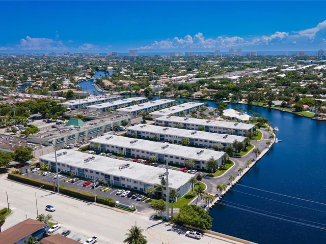 180 Cypress Club Dr # 822, Pompano Beach FL 33060