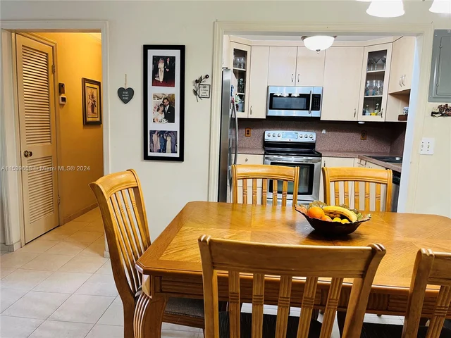 180 Cypress Club Dr # 822, Pompano Beach FL 33060