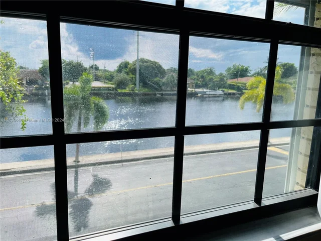 180 Cypress Club Dr # 822, Pompano Beach FL 33060