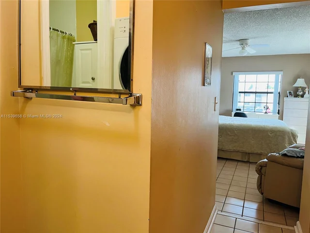 180 Cypress Club Dr # 822, Pompano Beach FL 33060