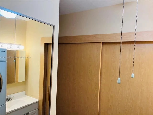 180 Cypress Club Dr # 822, Pompano Beach FL 33060