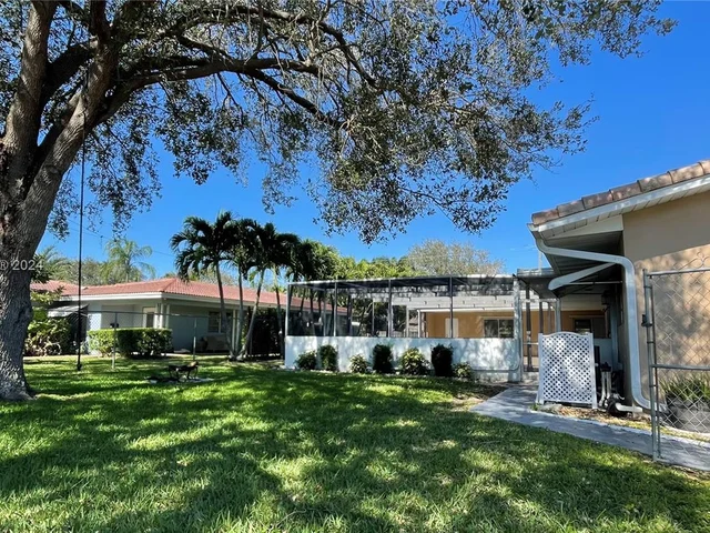 1200 N 40th Ave, Hollywood FL 33021