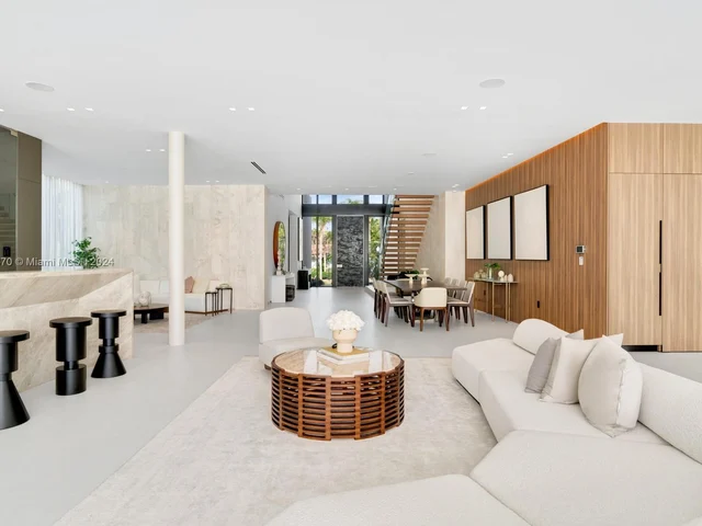 9520 W Broadview Dr, Bay Harbor Islands FL 33154