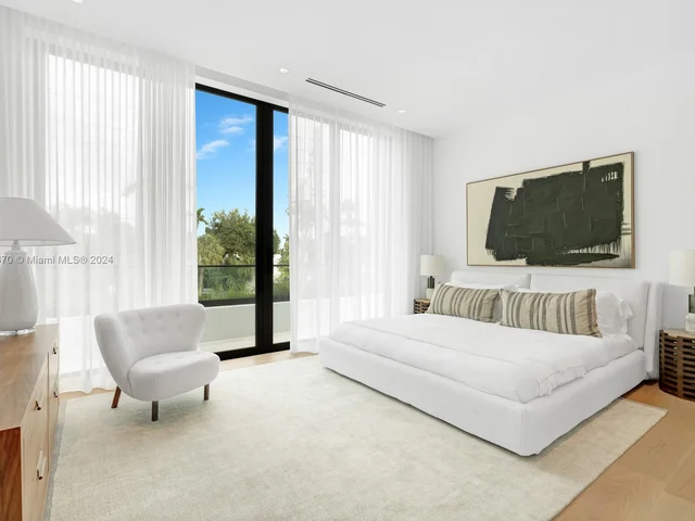 9520 W Broadview Dr, Bay Harbor Islands FL 33154