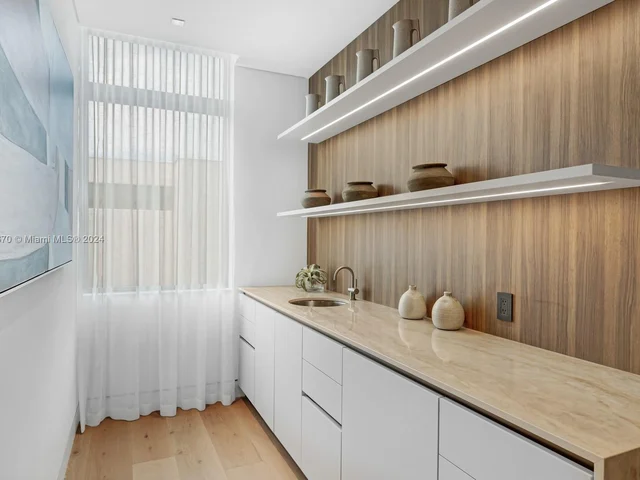 9520 W Broadview Dr, Bay Harbor Islands FL 33154