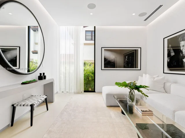 9520 W Broadview Dr, Bay Harbor Islands FL 33154