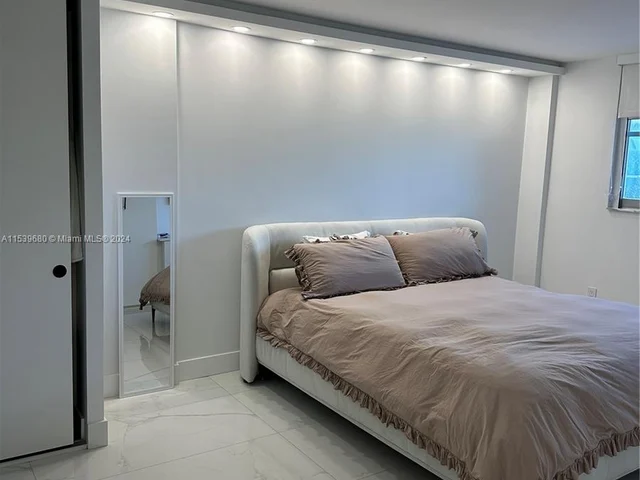 9273 Collins Ave # 106, Surfside FL 33154