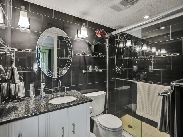 211 S Hollybrook Dr # 207, Pembroke Pines FL 33025