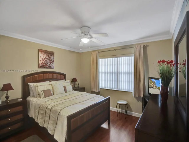 211 S Hollybrook Dr # 207, Pembroke Pines FL 33025