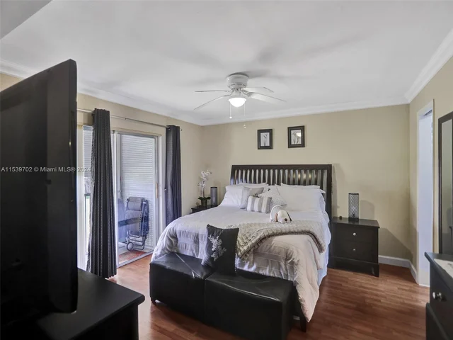 211 S Hollybrook Dr # 207, Pembroke Pines FL 33025