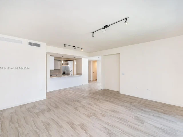 999 SW 1st Ave # 1417, Miami FL 33130