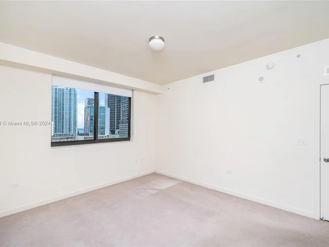 999 SW 1st Ave # 1417, Miami FL 33130