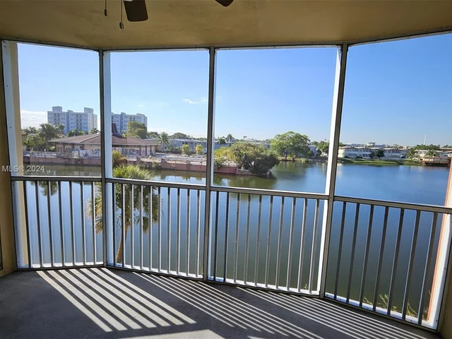 1750 NE 191st St # 4, Miami FL 33179