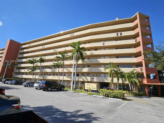1750 NE 191st St # 4, Miami FL 33179