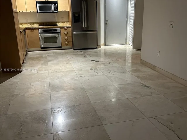 3180 SW 22nd Ter # 204, Miami FL 33145