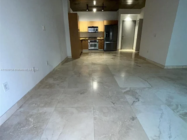 3180 SW 22nd Ter # 204, Miami FL 33145