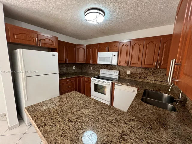 3122 SW 139th Ct # 3122, Miami FL 33175