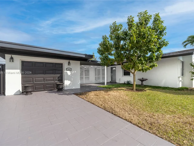 3825 SW 125th Ave, Miami FL 33175