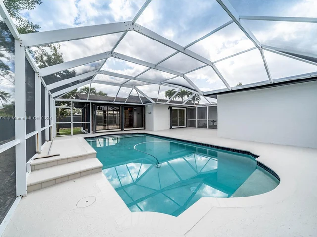 3825 SW 125th Ave, Miami FL 33175