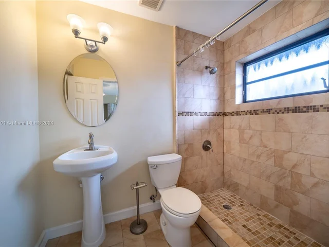 3825 SW 125th Ave, Miami FL 33175