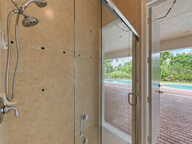 15001 SW 33rd St, Davie FL 33331